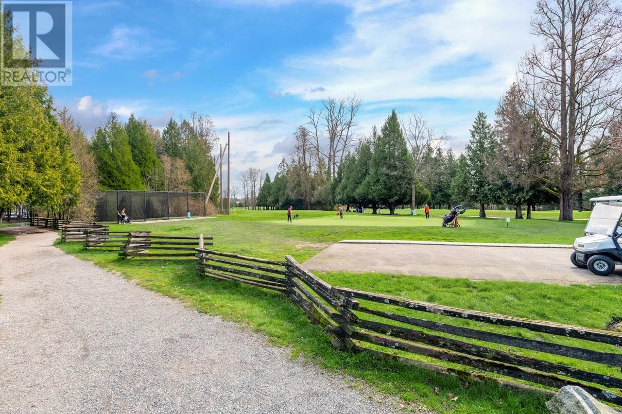 104 6859 CAMBIE STREET