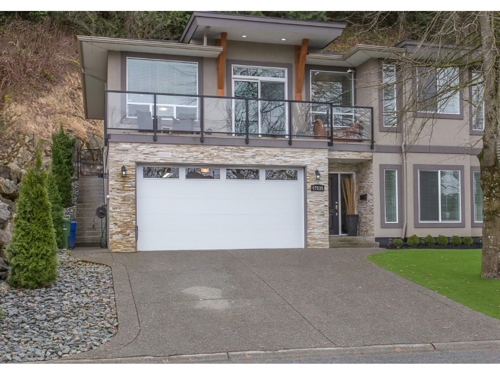 47535 CHARTWELL DRIVE, Little Mountain