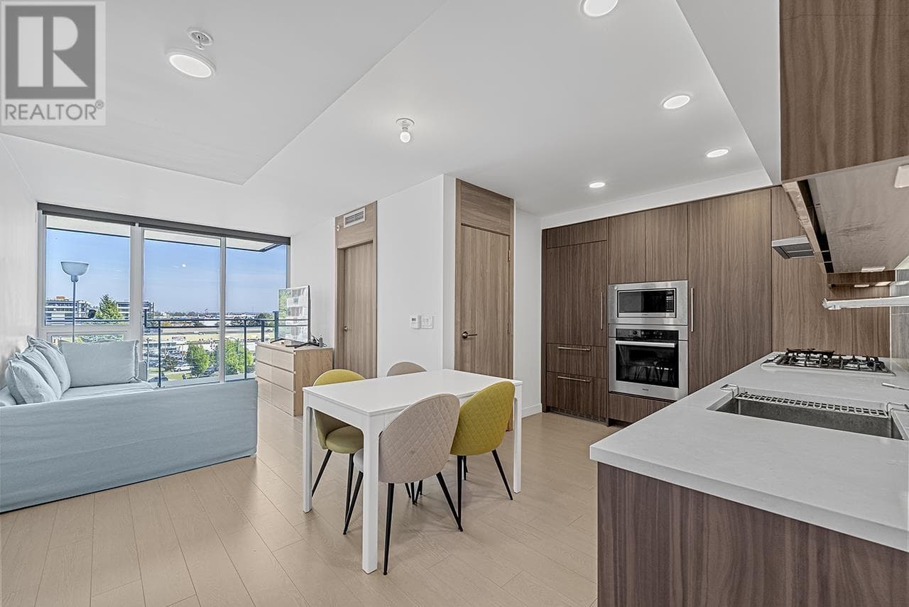 620 455 SW MARINE DRIVE