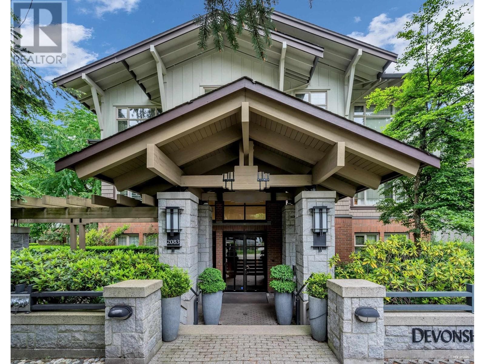 307 2083 W 33 AVENUE