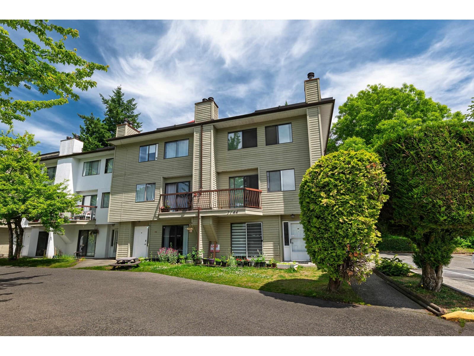 210 7144 133B STREET