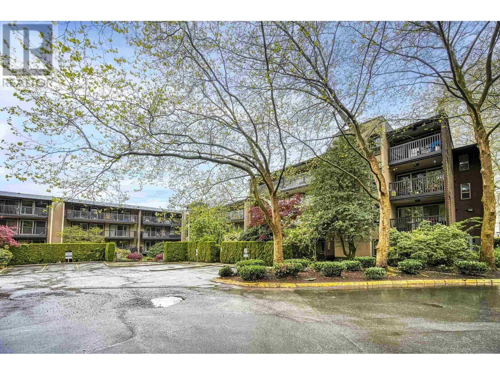 118 9847 MANCHESTER DRIVE