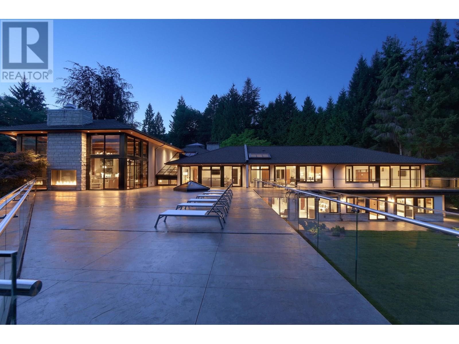 1243 CHARTWELL PLACE