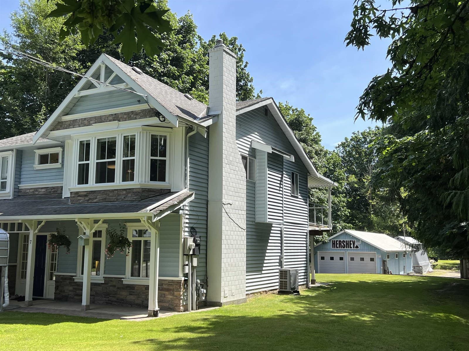 7 29605 MCTAVISH ROAD