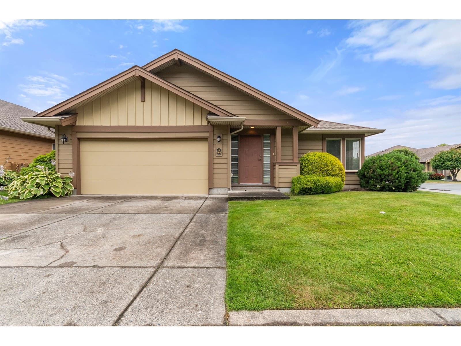 165 46000 THOMAS ROAD, Vedder Crossing