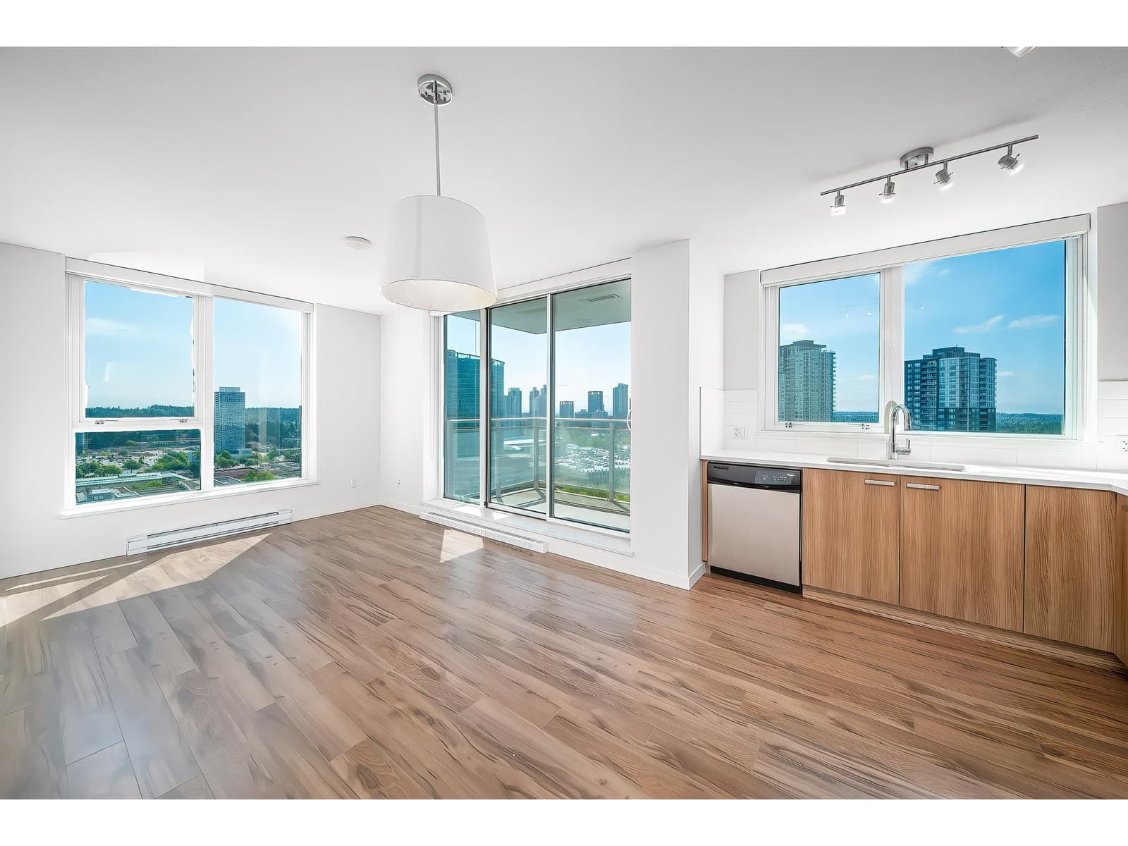 2309 13325 102A AVENUE