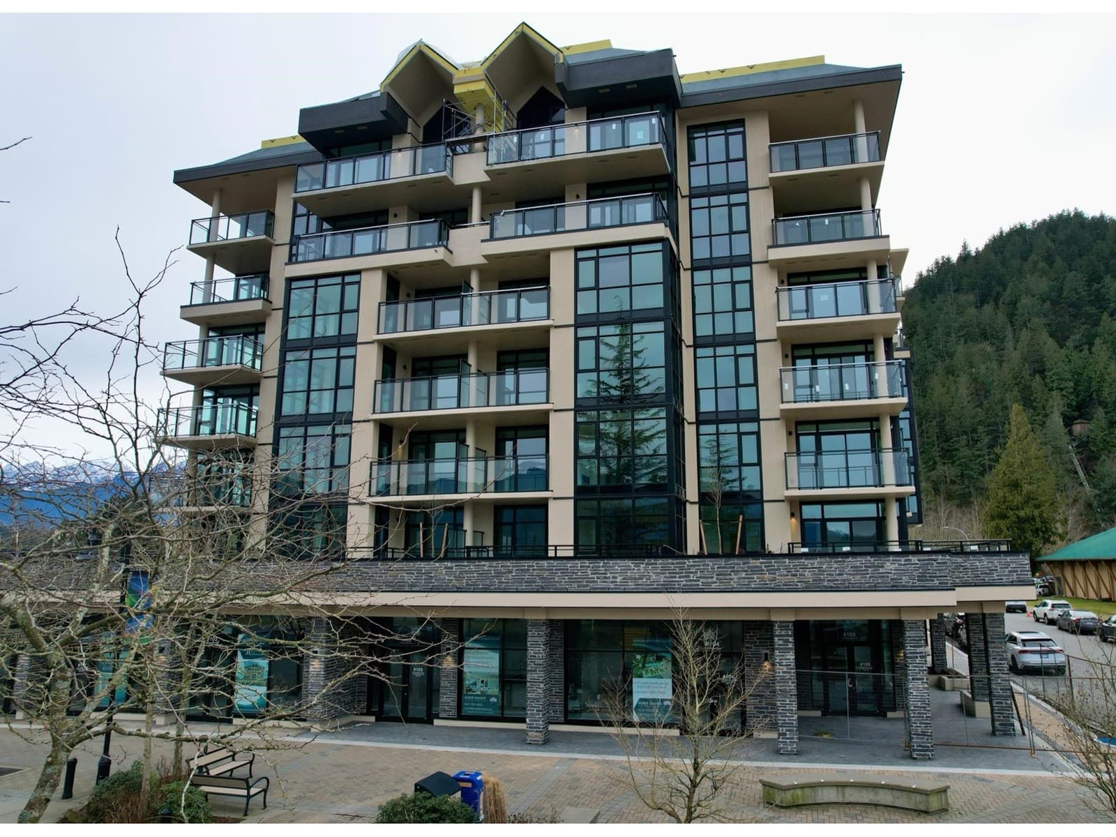 604 120 ESPLANADE AVENUE, Harrison Hot Springs