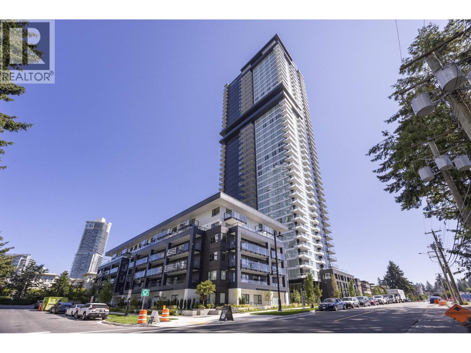 3705 537 COTTONWOOD AVENUE