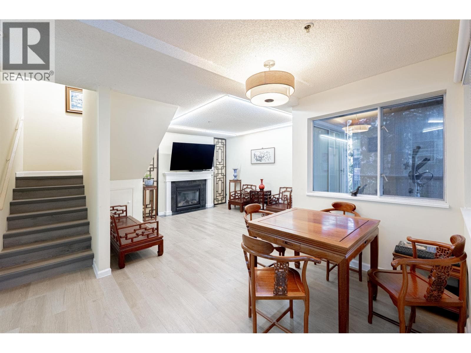 21 7345 SANDBORNE AVENUE