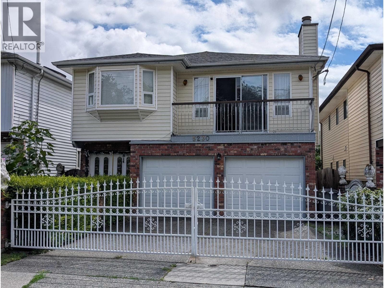 5230 MCKINNON STREET