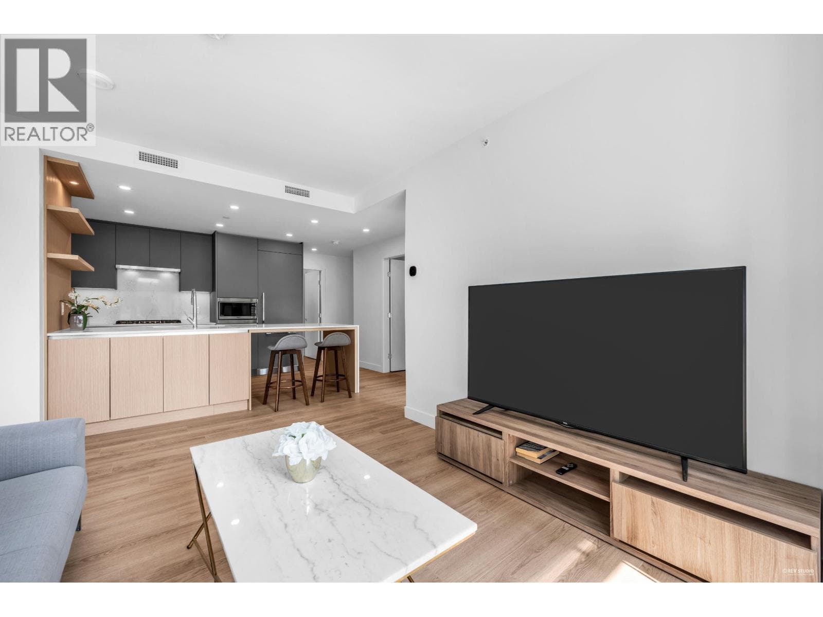 508 5593 NUMBER 3 ROAD