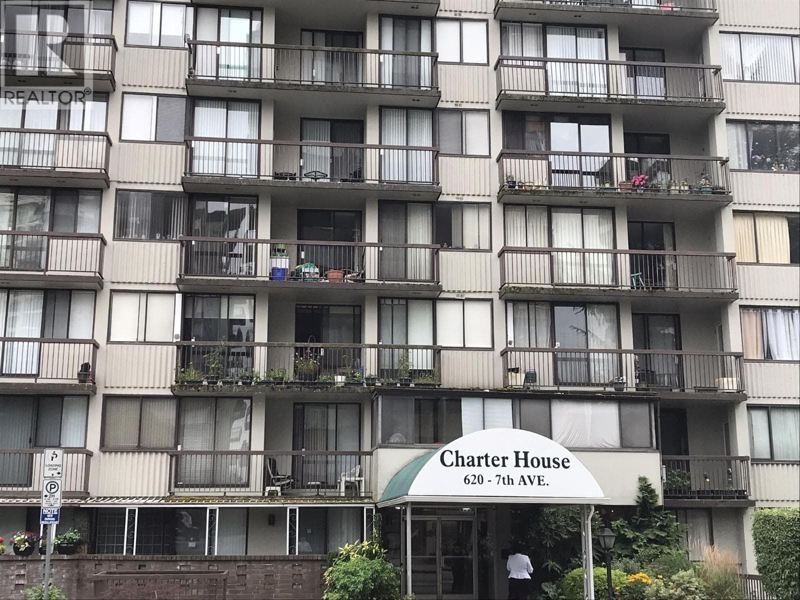 104 620 SEVENTH AVENUE