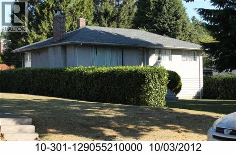 5521 BROADWAY STREET