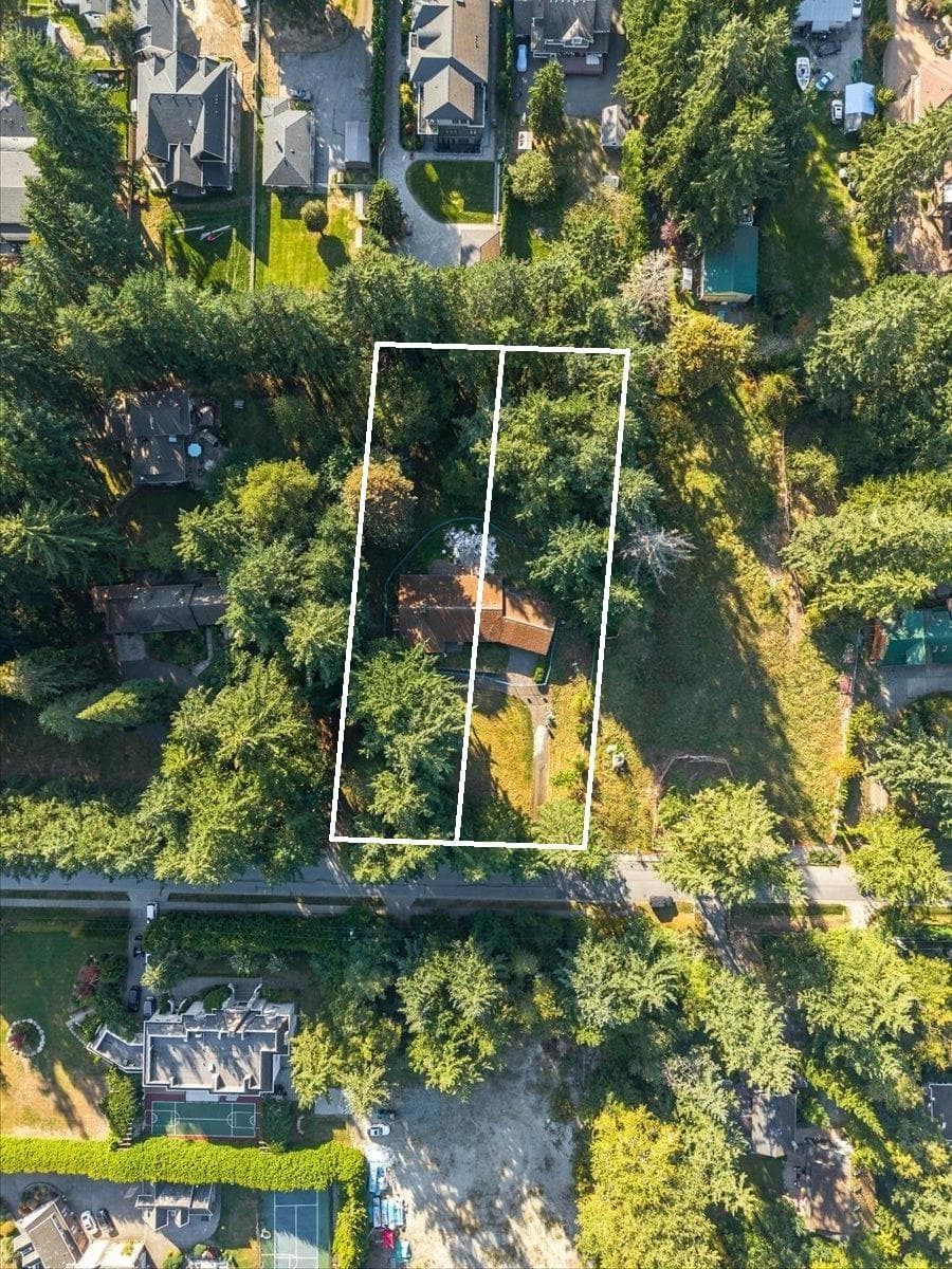 LT. A 2451 141 STREET