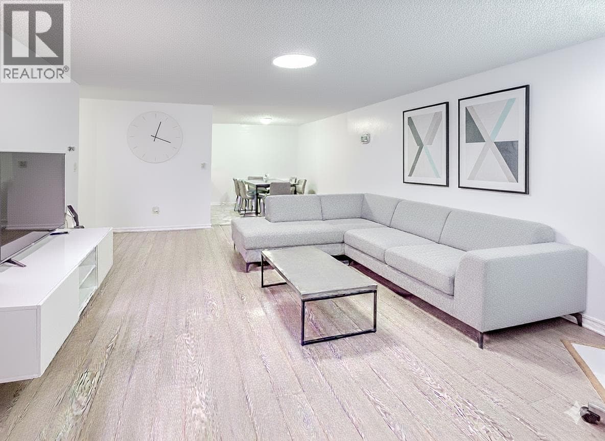 124 9101 HORNE STREET