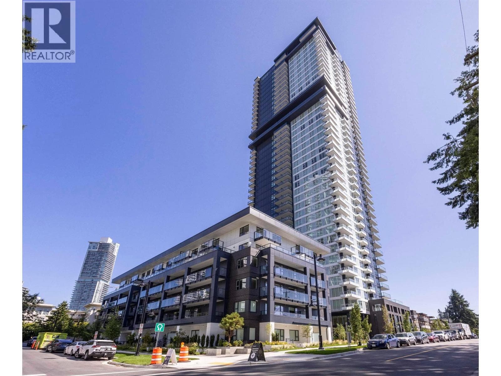 1209 537 COTTONWOOD AVENUE