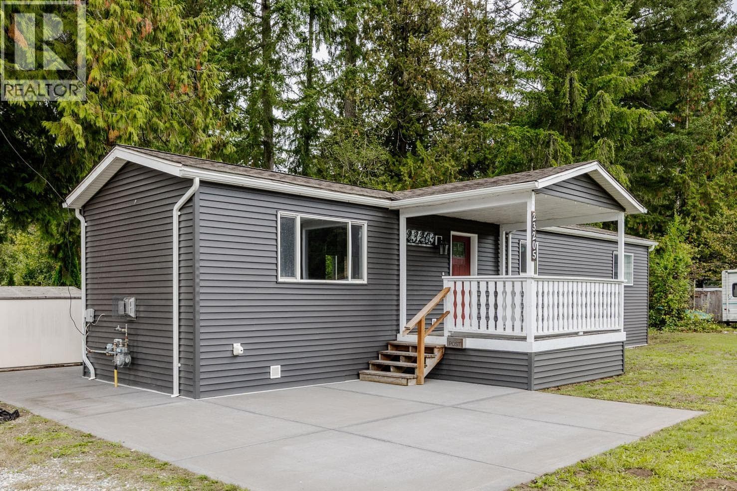 5 23205 CALVIN CRESCENT