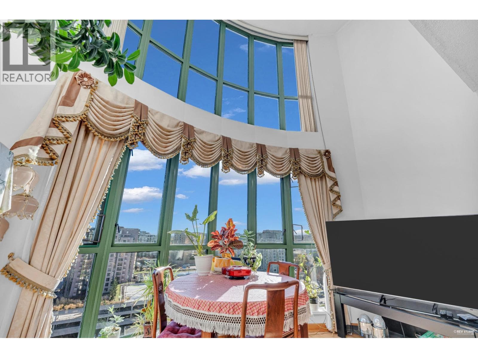 1802 7380 ELMBRIDGE WAY