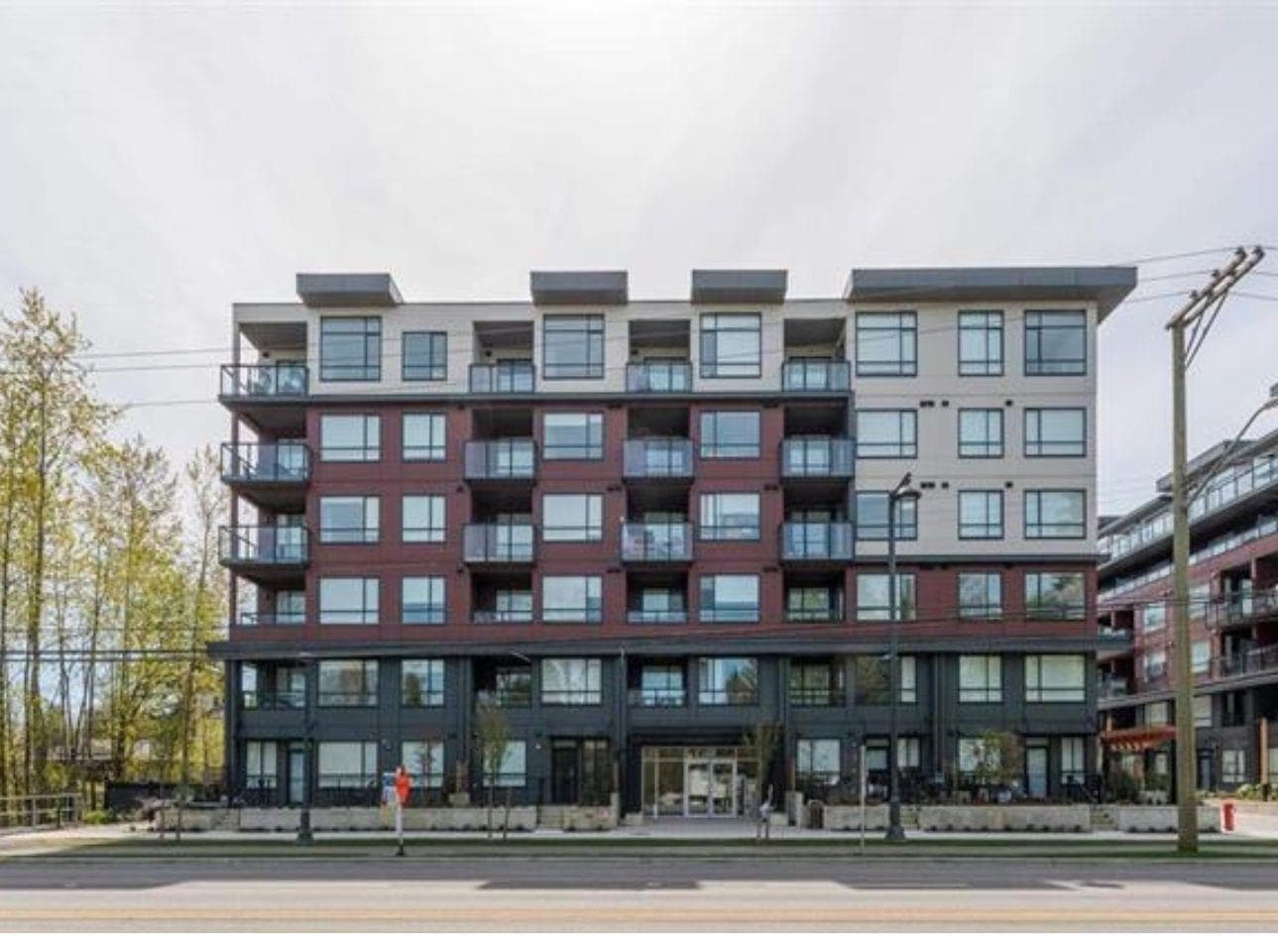 E504 13858 108 AVENUE