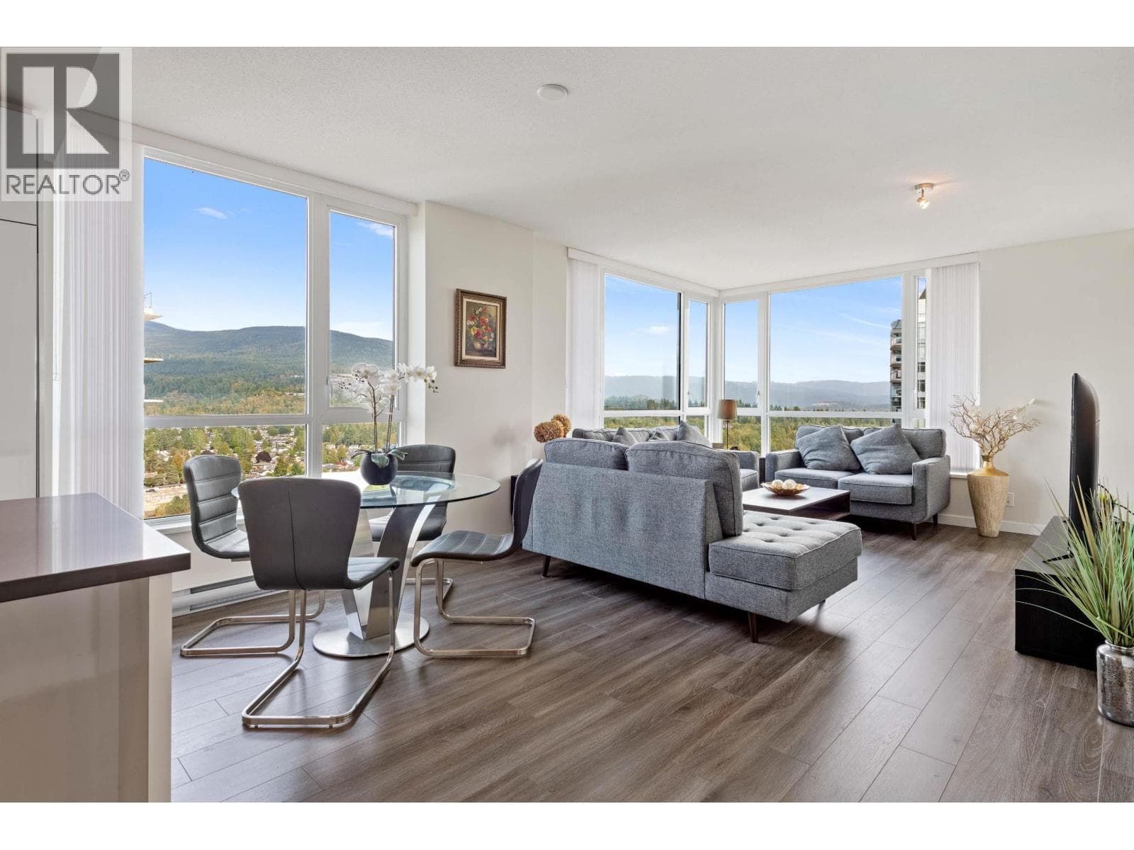 2301 3096 WINDSOR GATE