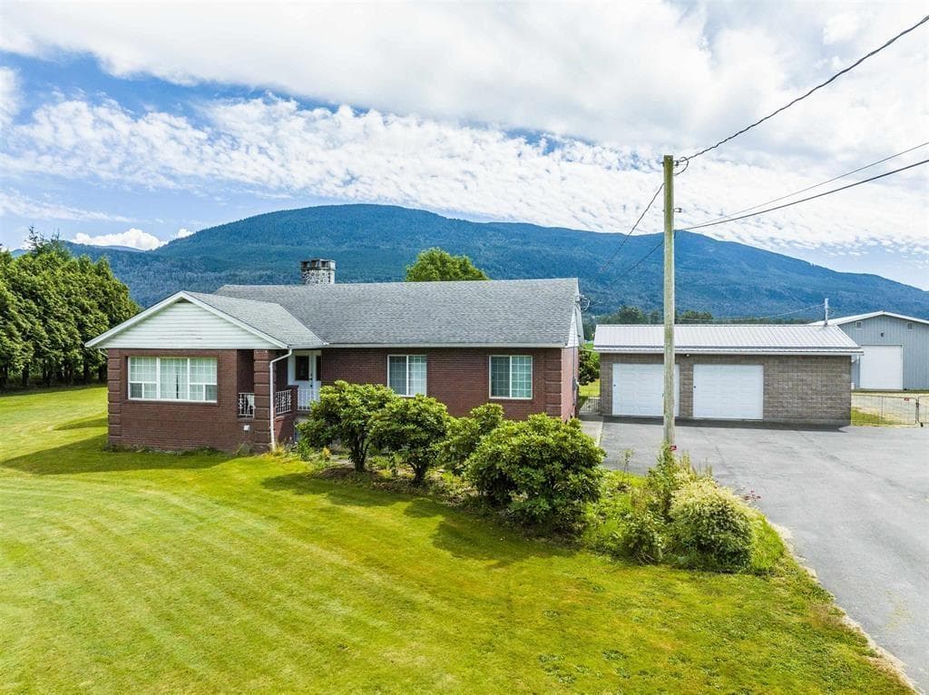 42832 KEITH WILSON ROAD, Greendale