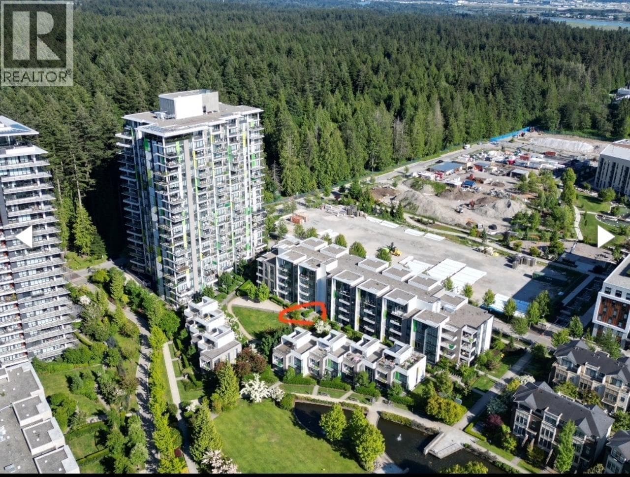 102 5687 GRAY AVENUE