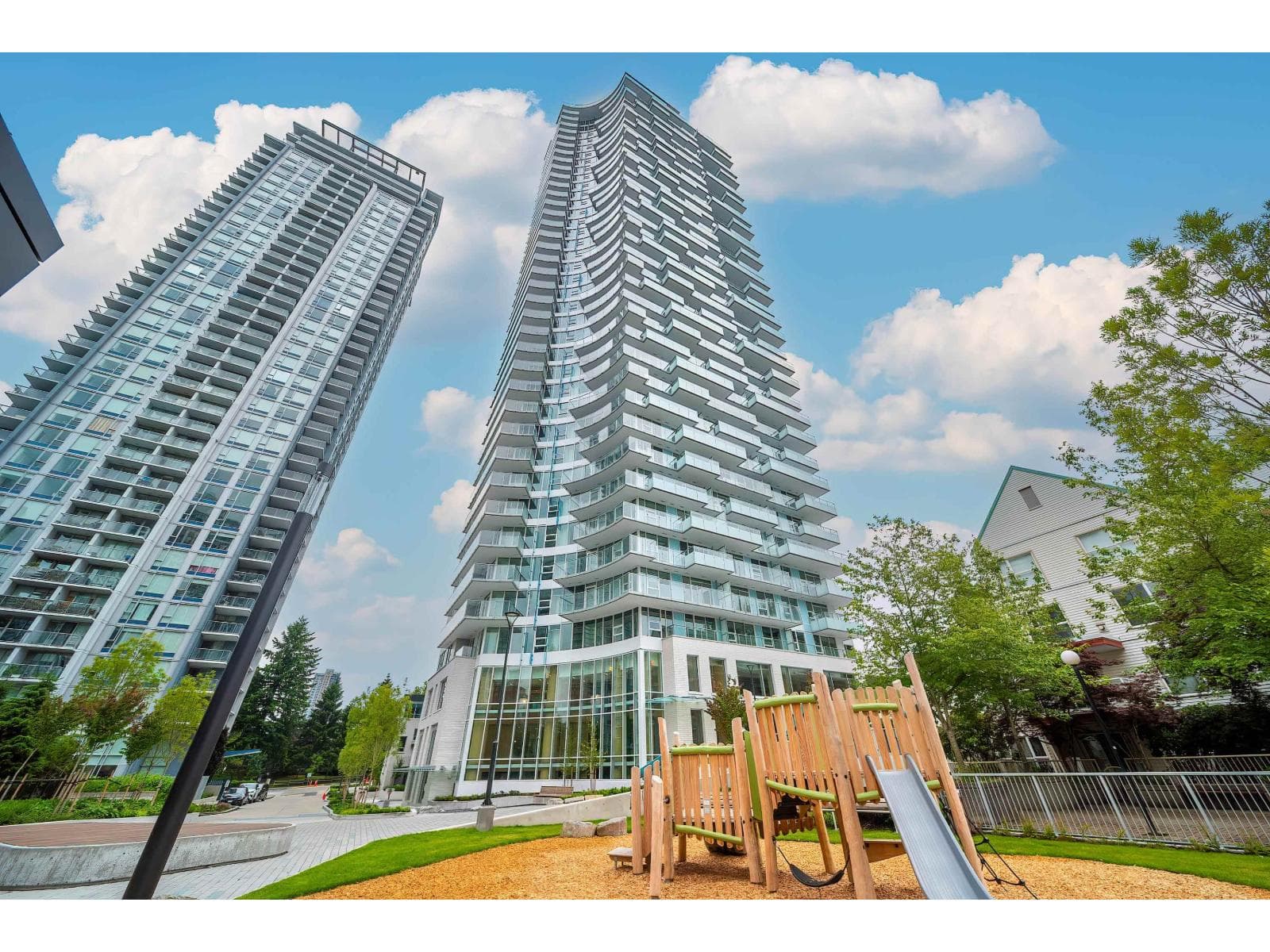 3301 13768 100 AVENUE