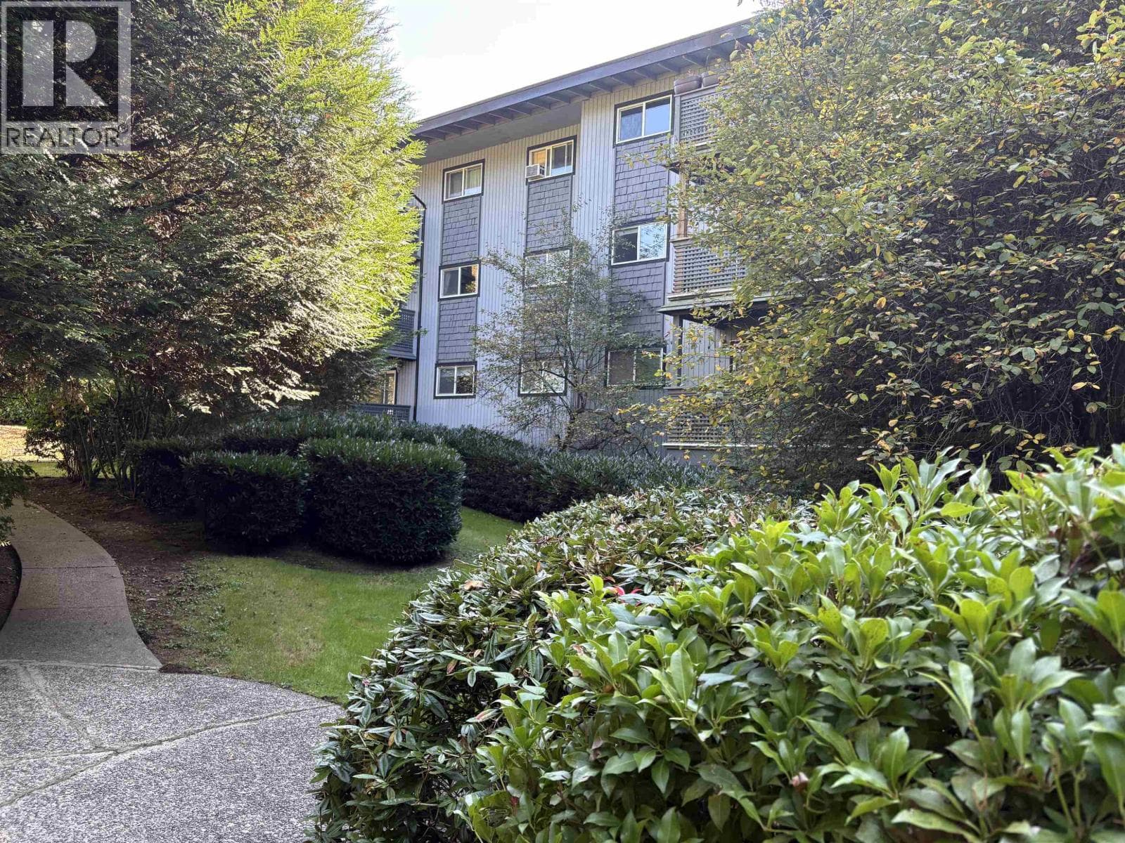 108 200 WESTHILL PLACE