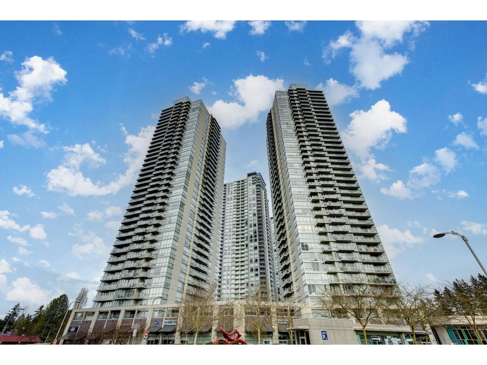 604 9981 WHALLEY BOULEVARD