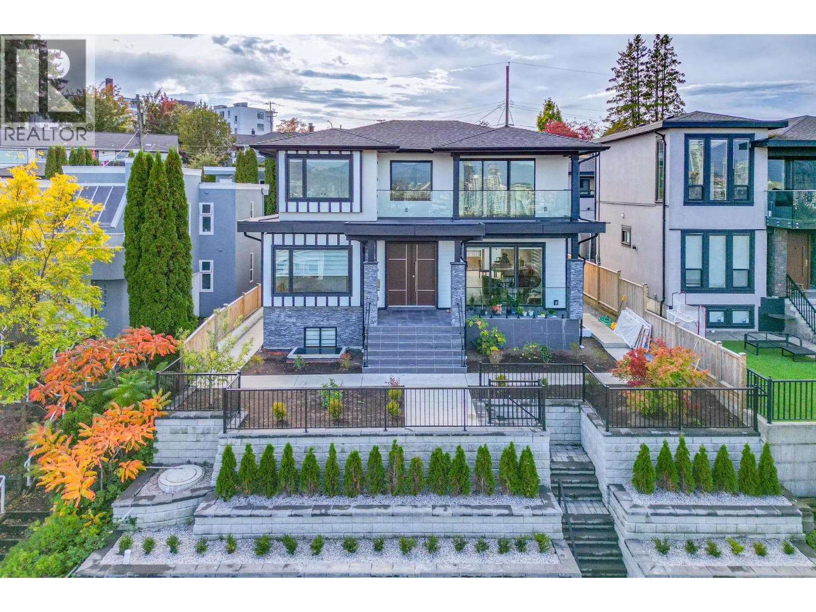 4018 NITHSDALE STREET