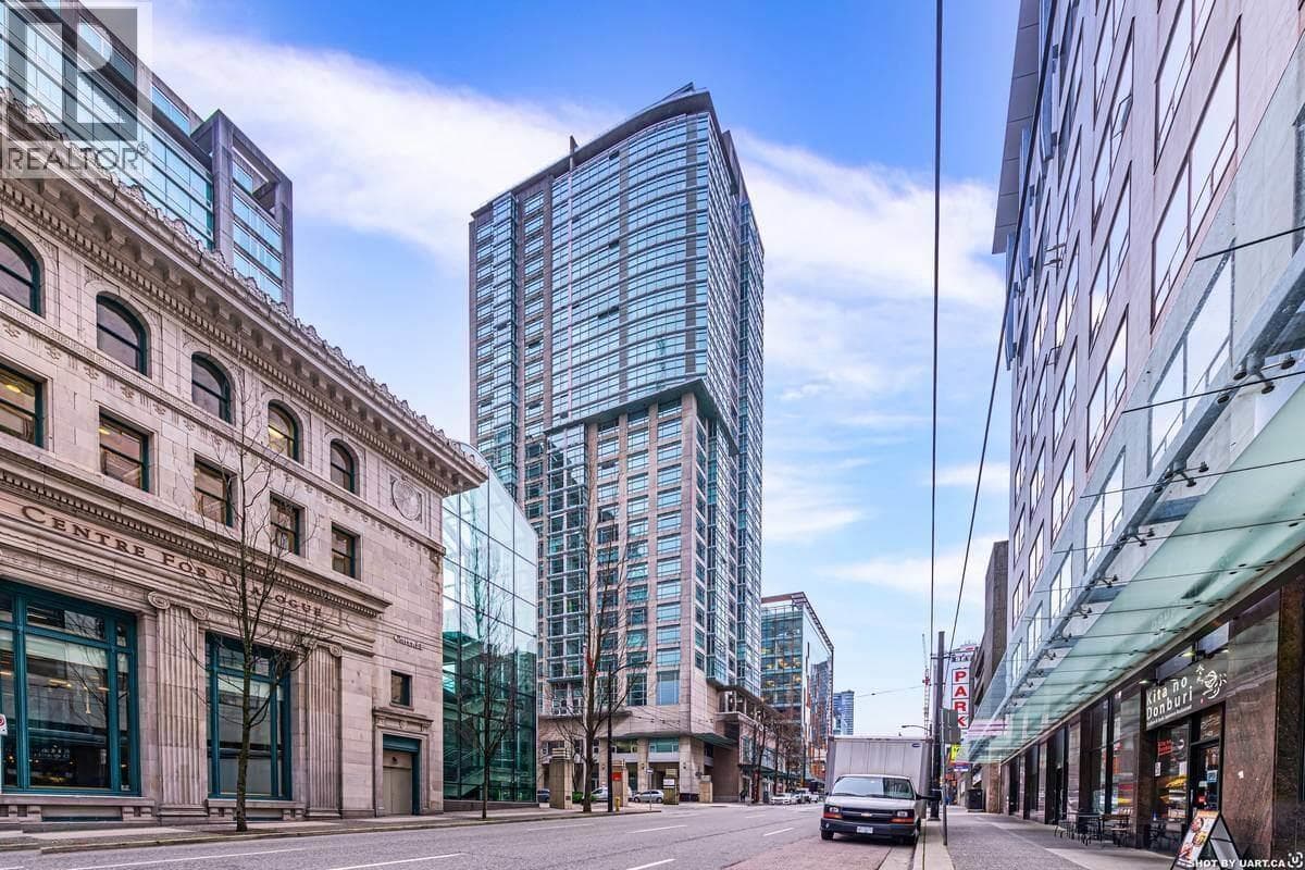 810 438 SEYMOUR STREET