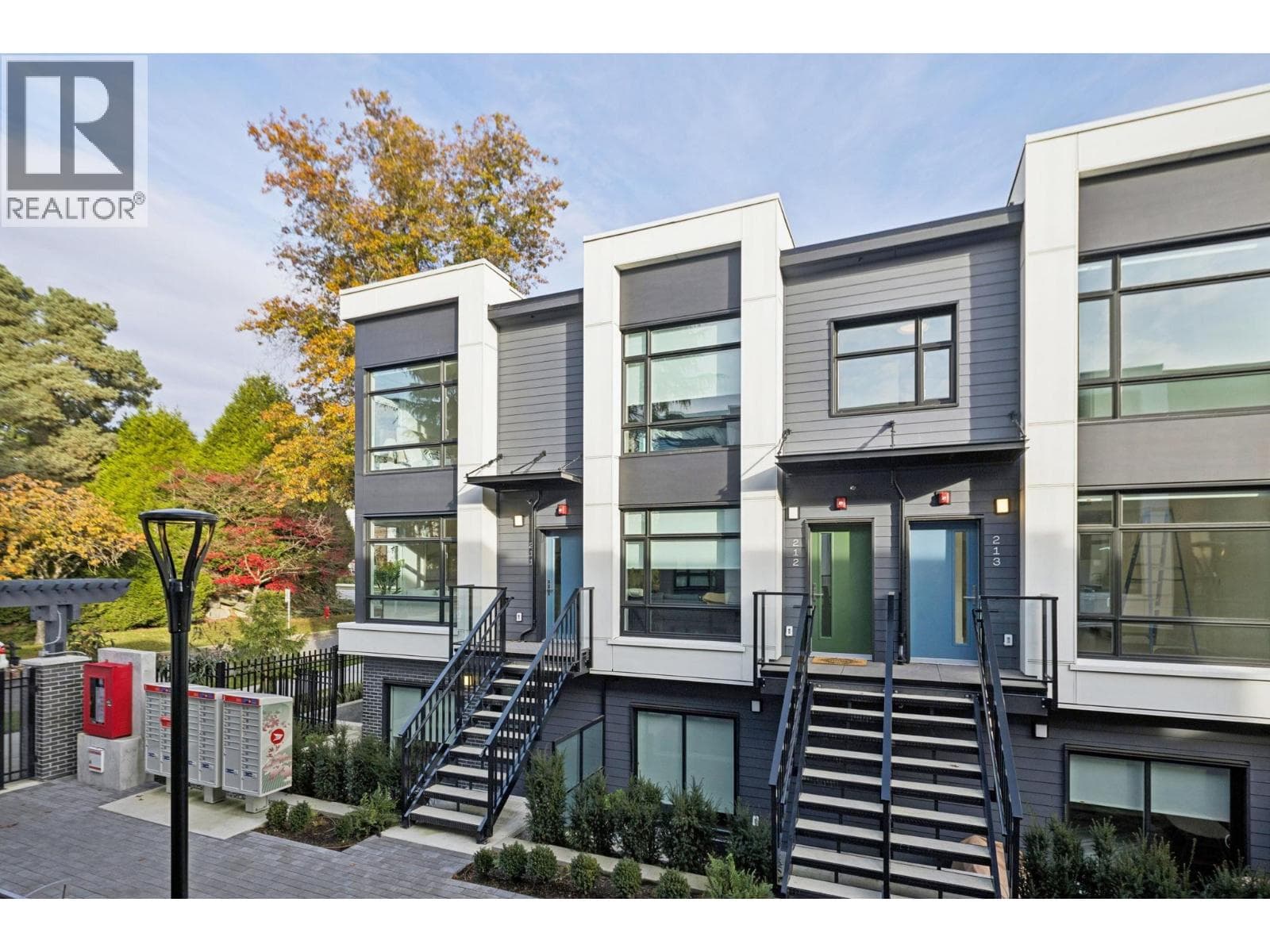 211 1008 W 47TH AVENUE