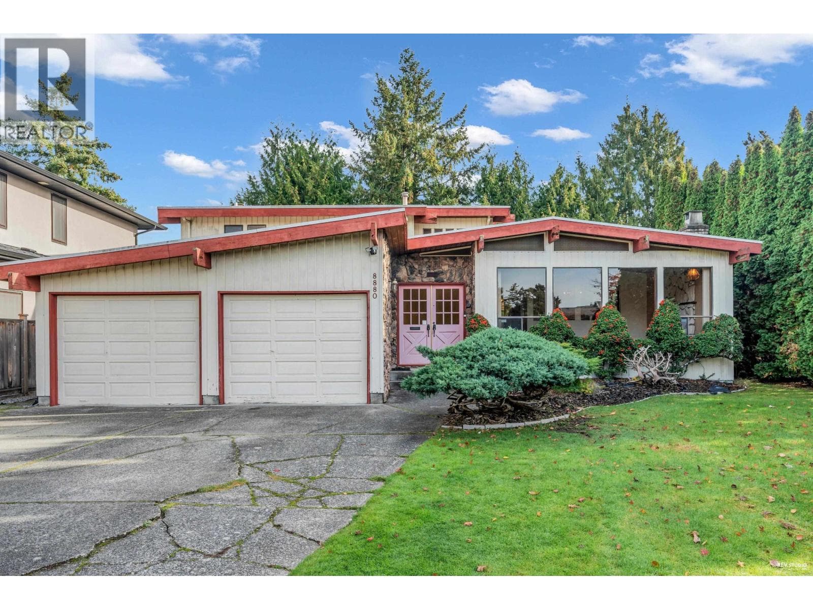 8880 CARMICHAEL STREET