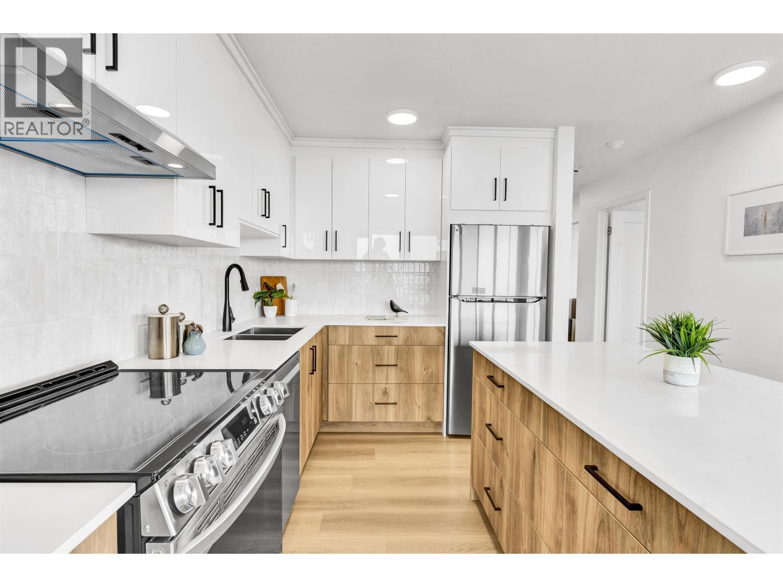 2003 6540 BURLINGTON AVENUE