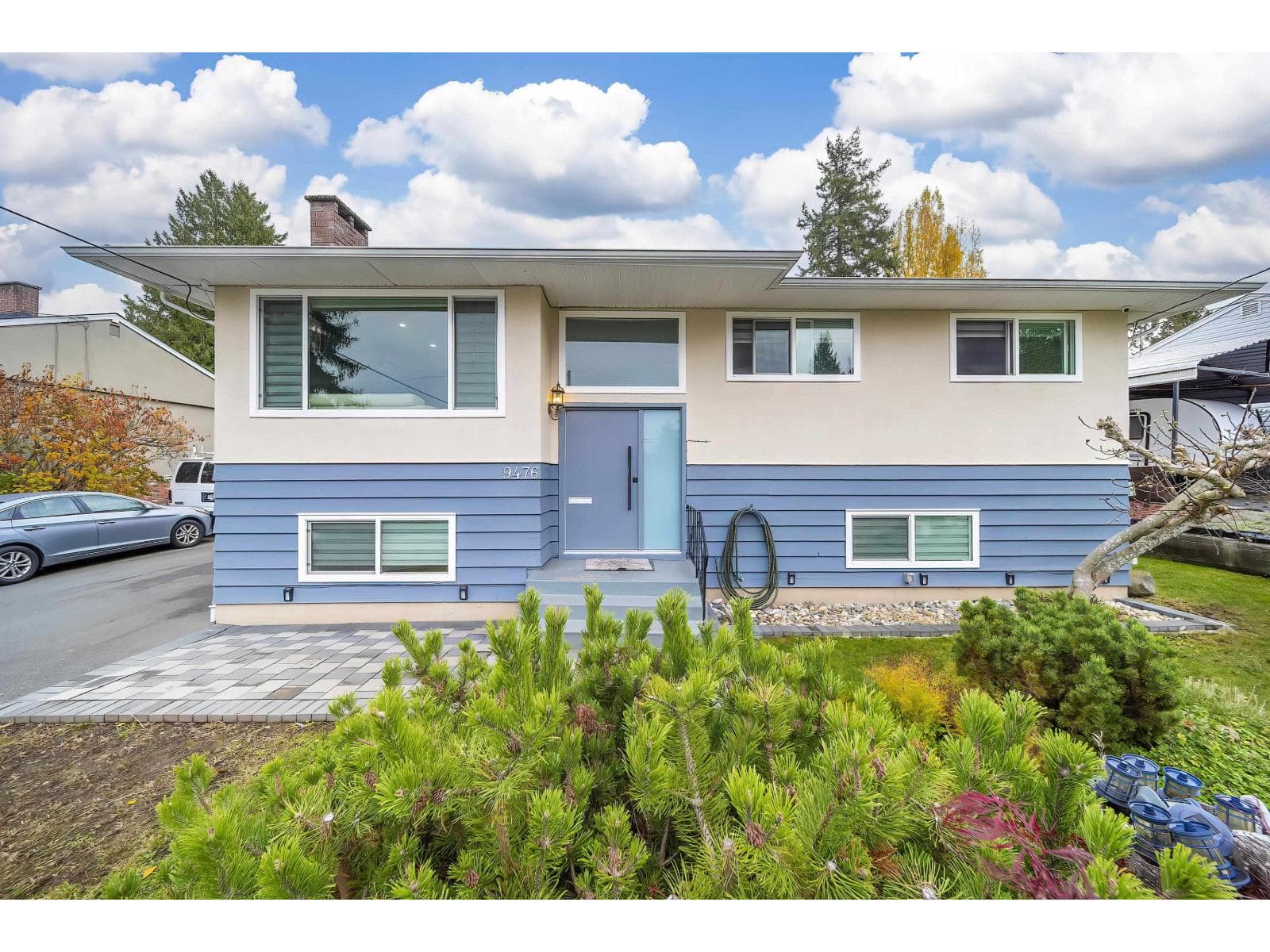 9476 DAWSON CRESCENT