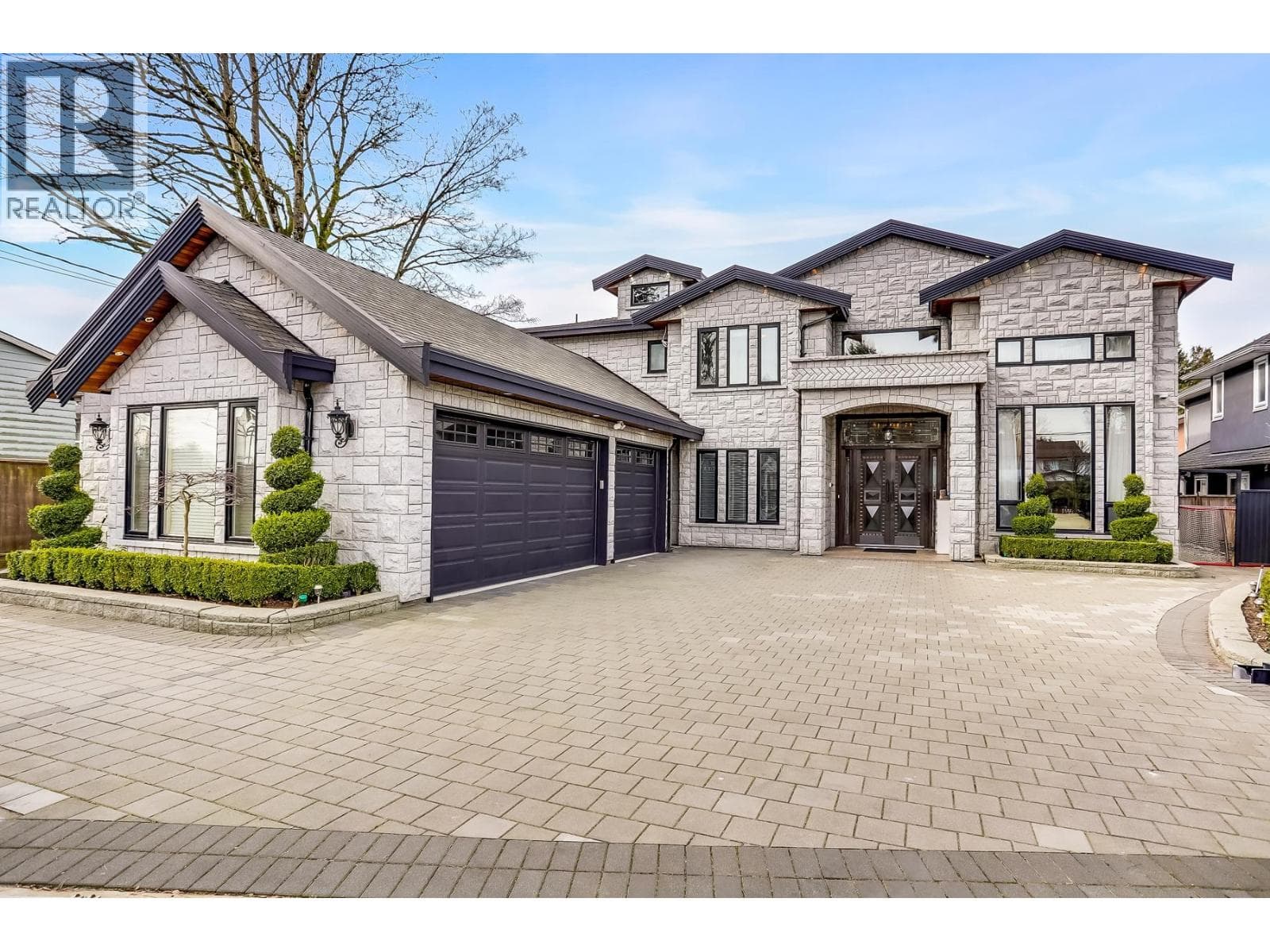 2091 MCLENNAN AVENUE