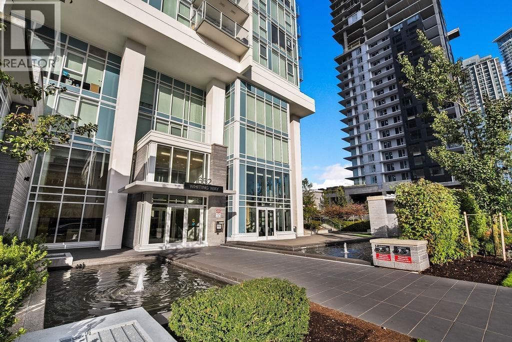 2601 652 WHITING WAY