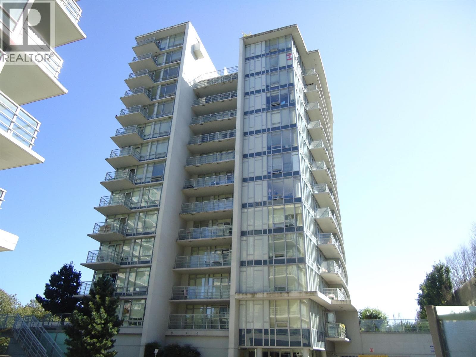 908 8288 LANSDOWNE ROAD