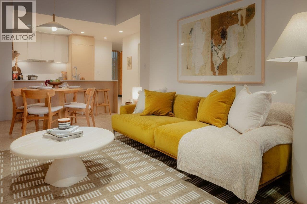 203 3633 WILLINGDON AVENUE