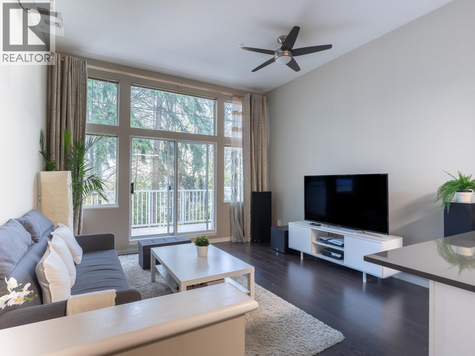 1 3586 RAINIER PLACE