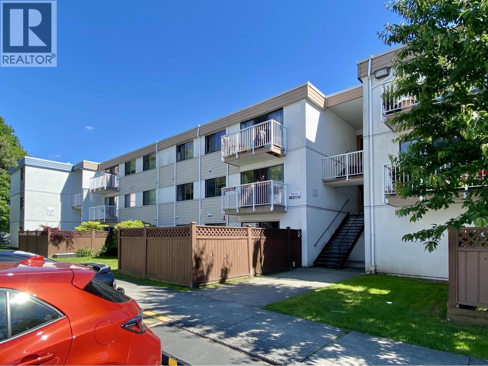 205 7240 LINDSAY ROAD