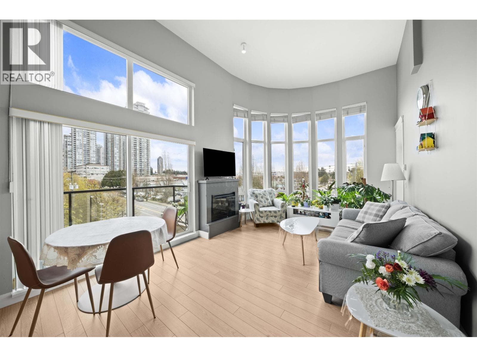 401 1188 JOHNSON STREET