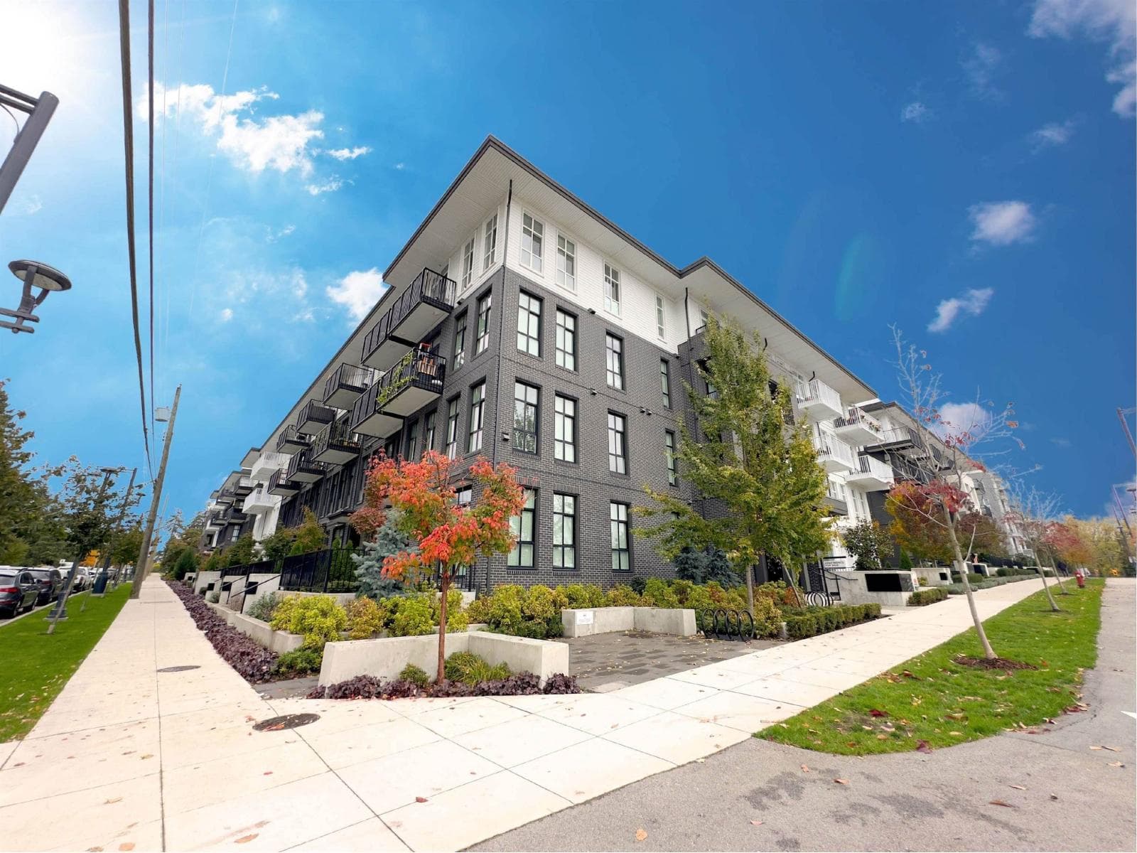 202 13929 105 BOULEVARD