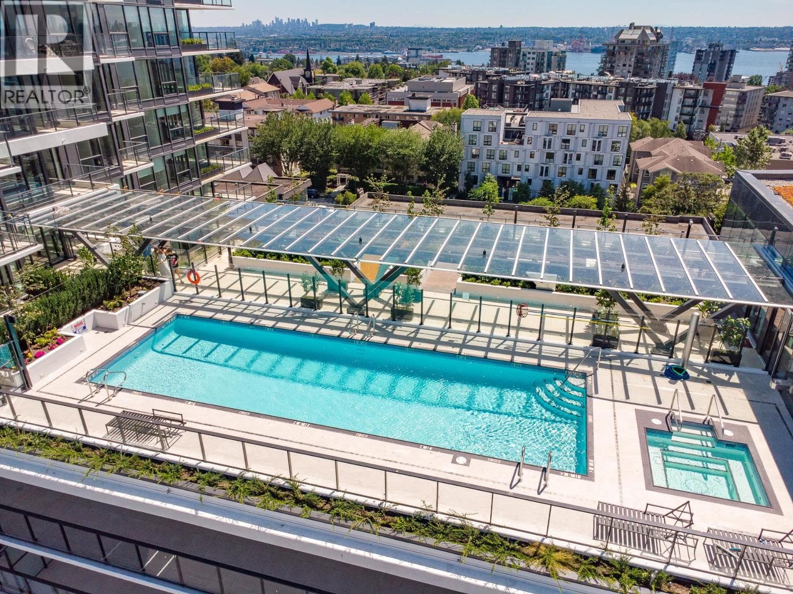 1602 135 E 13TH STREET