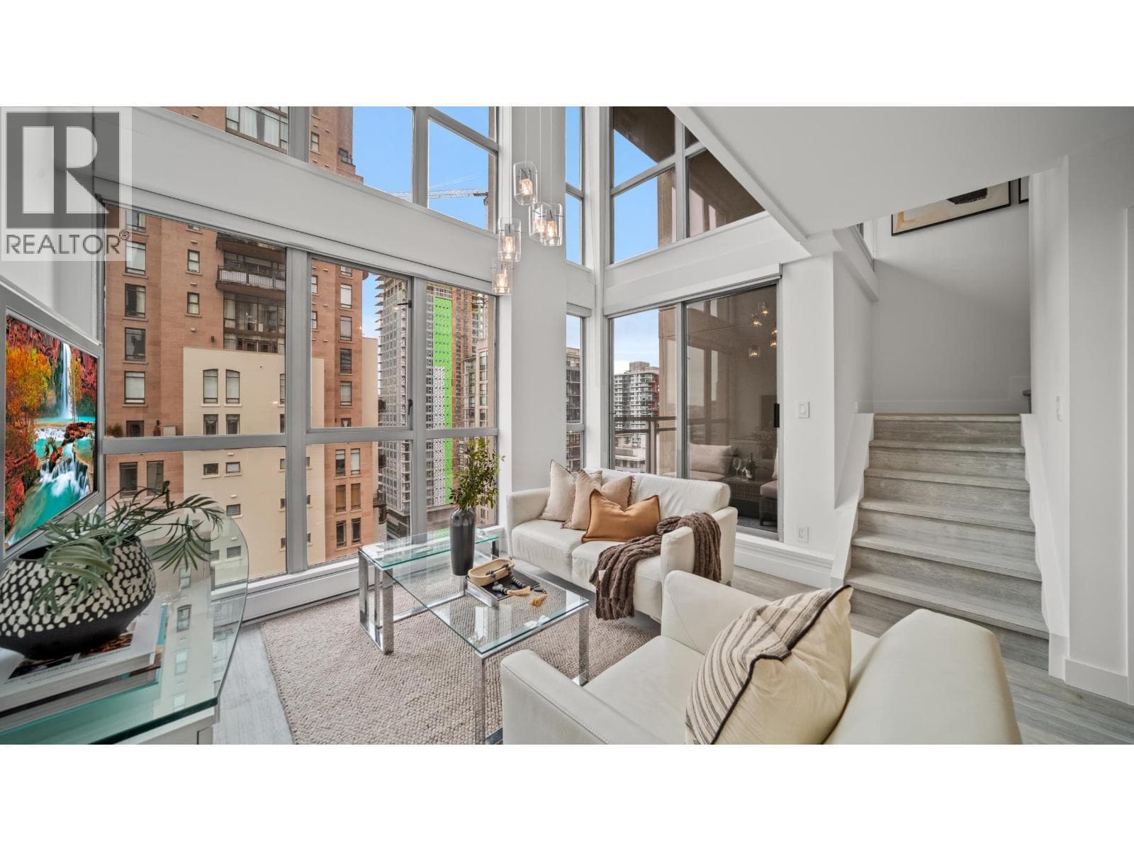 1802 1238 RICHARDS STREET