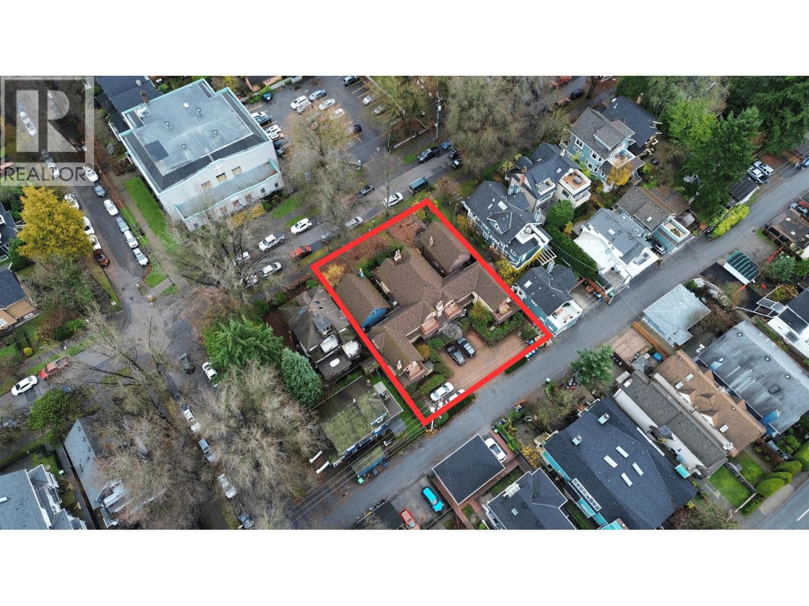 154-168 W 11TH AVENUE