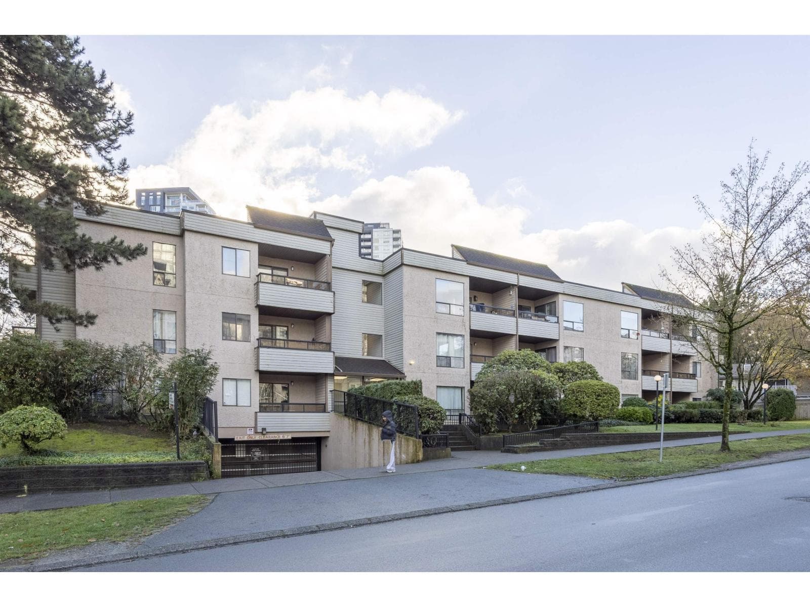 309 13344 102A AVENUE