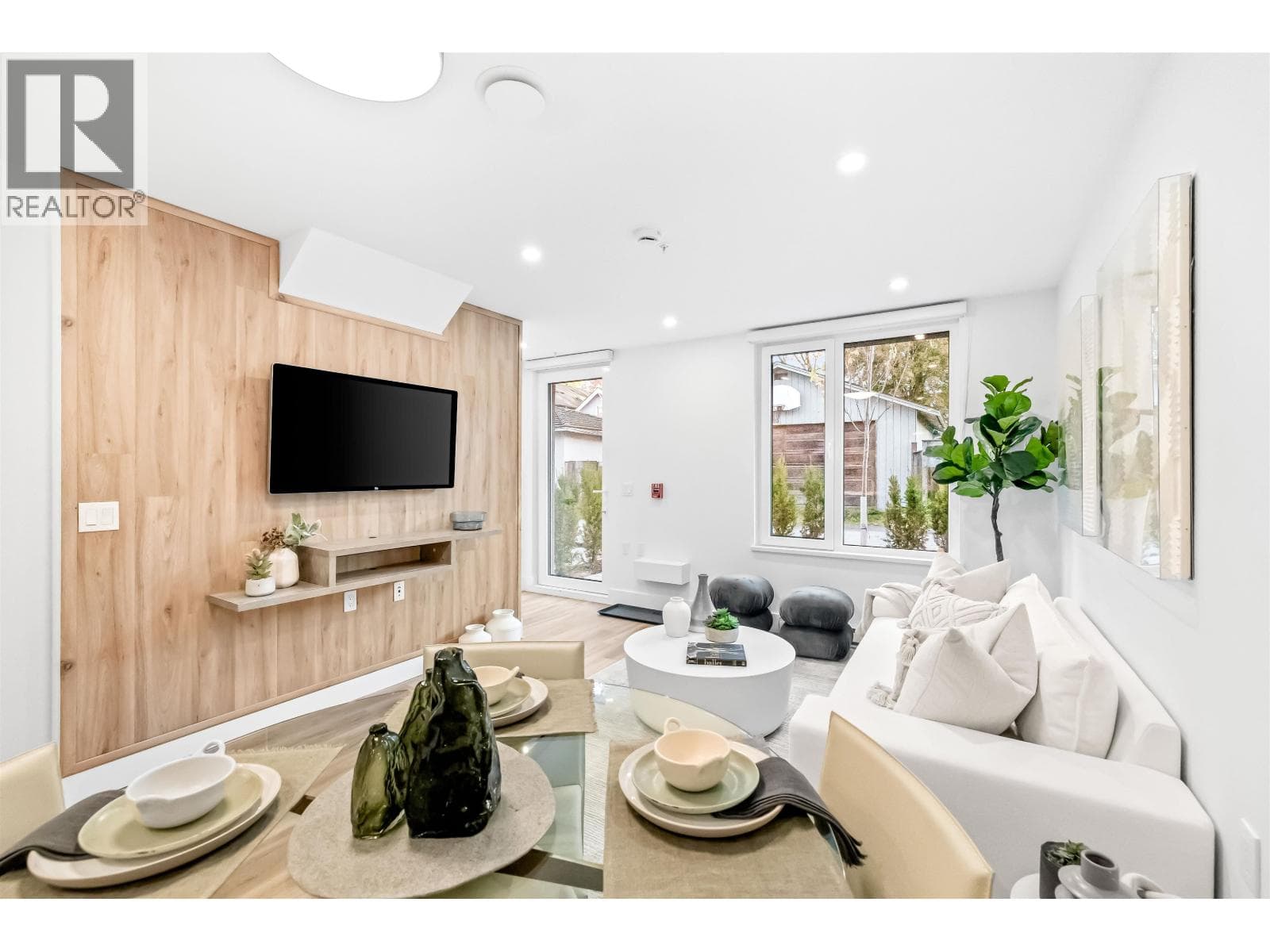 131 2250 E 1ST AVENUE