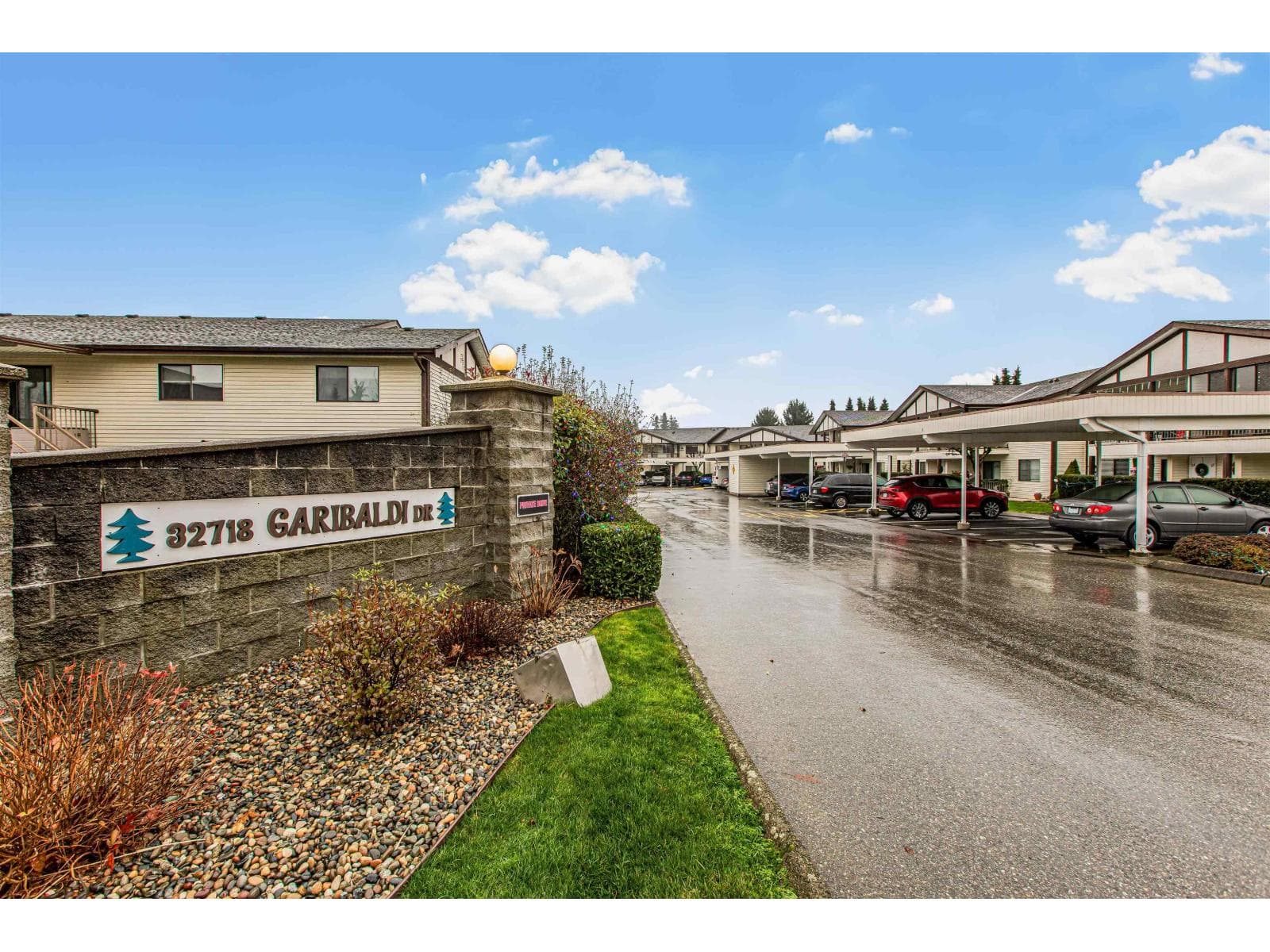 50 32718 GARIBALDI DRIVE