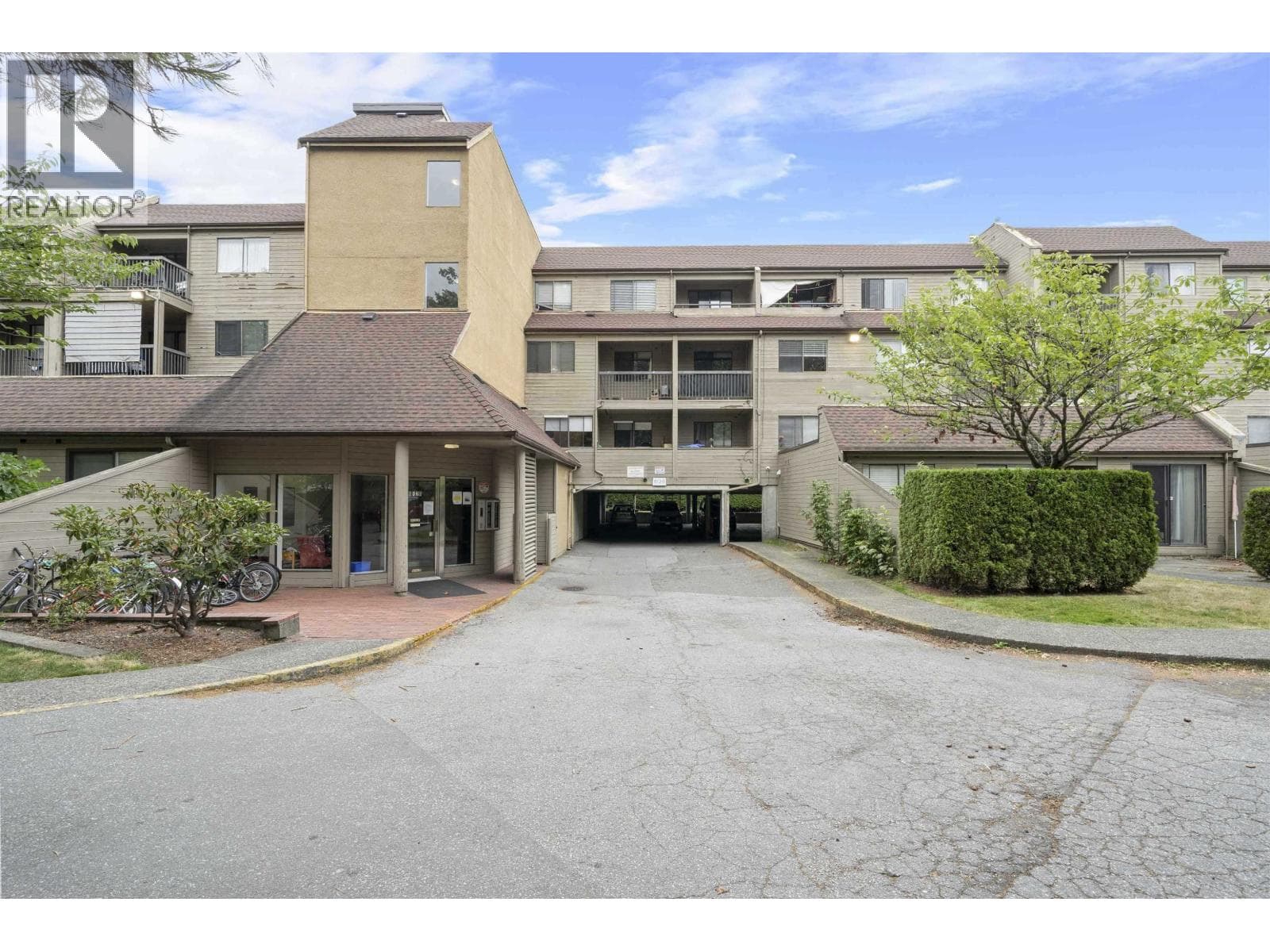 311 8120 COLONIAL DRIVE